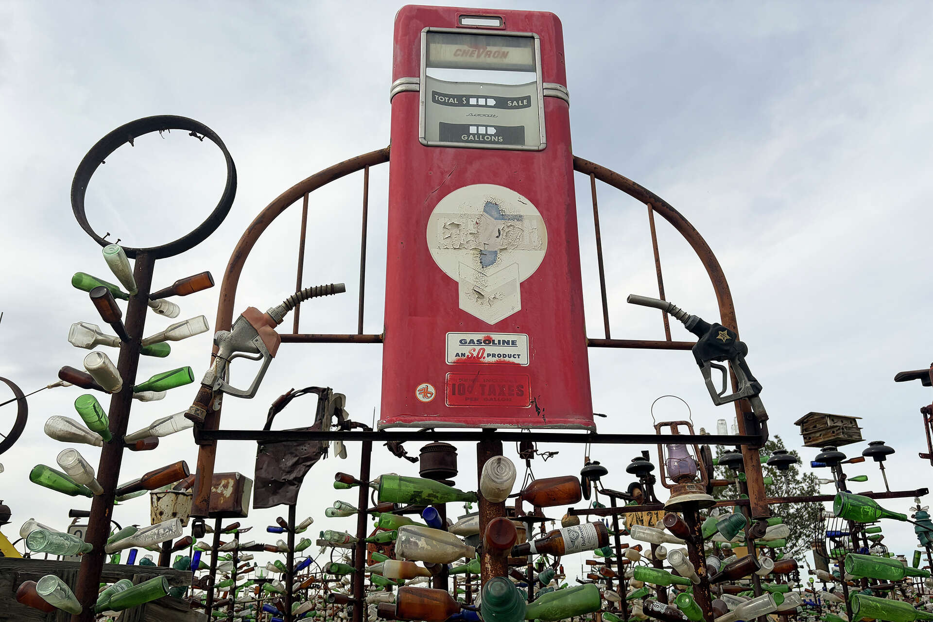 He inherited a quirky Calif. roadside attraction. It's 'miserable.'