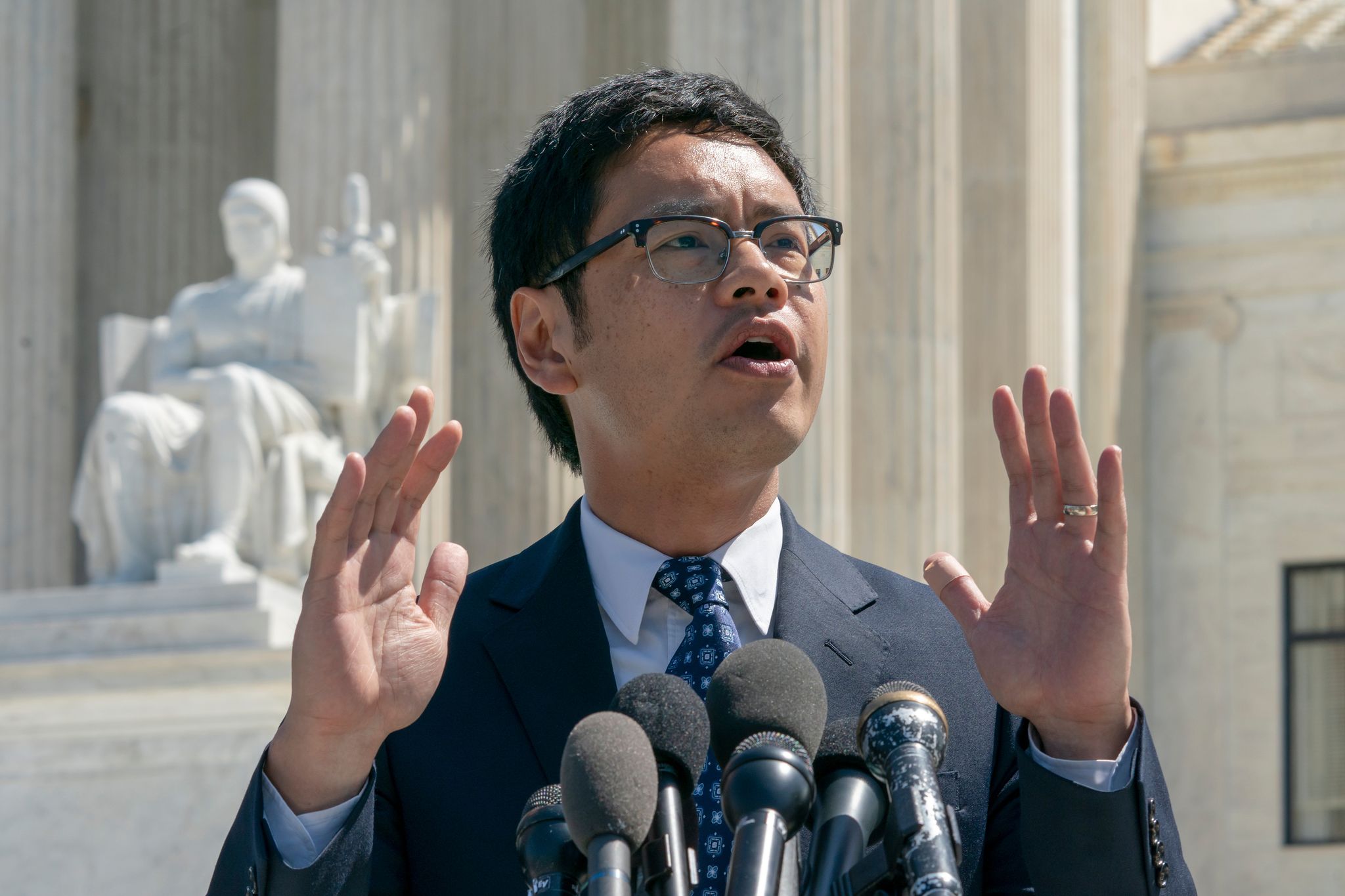 Judge protects Yemeni refugees, slams Trump administration's push to ...