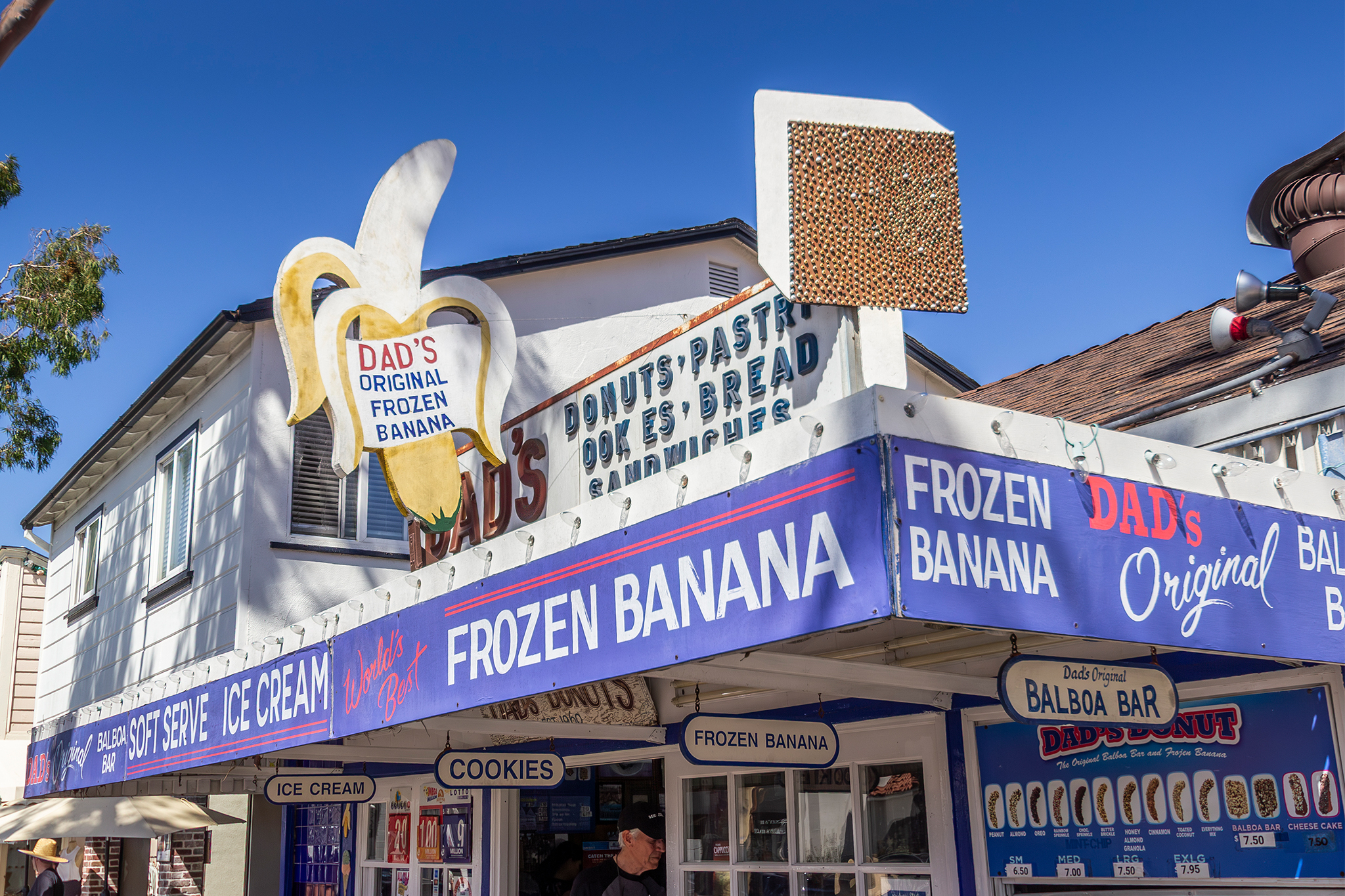 2 Calif. stands claim to have invented frozen bananas. They're both wrong.