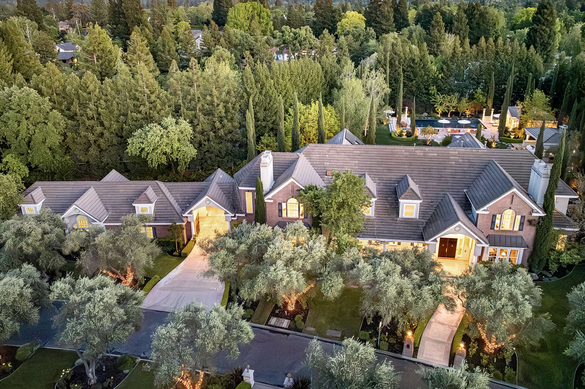 Steph Curry's former Alamo compound is back on the market