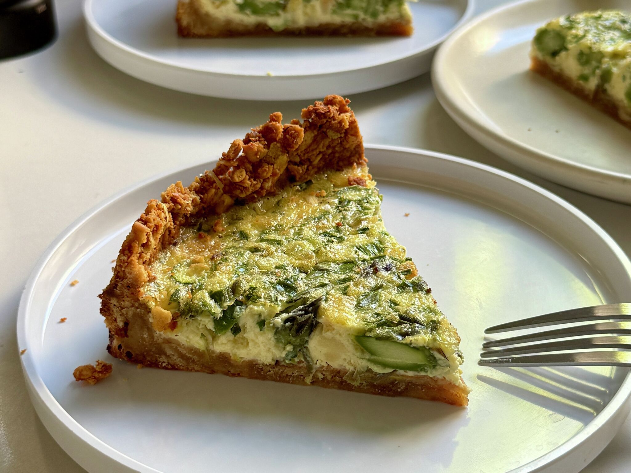Rezept: Spargelquiche mit Käse-Cracker-Boden