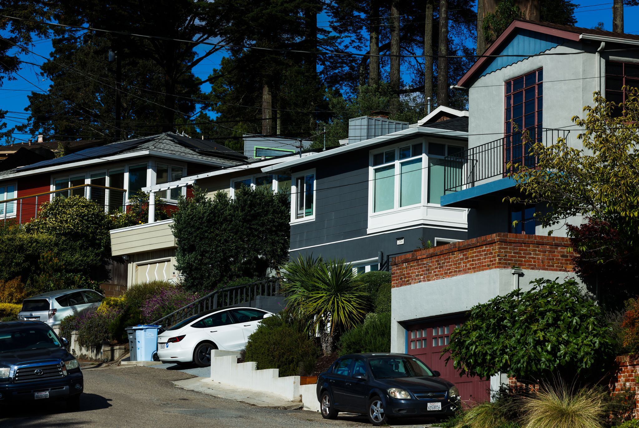 sfchronicle.com - Megan Fan Munce - Two of California's largest insurers seek new rate hikes