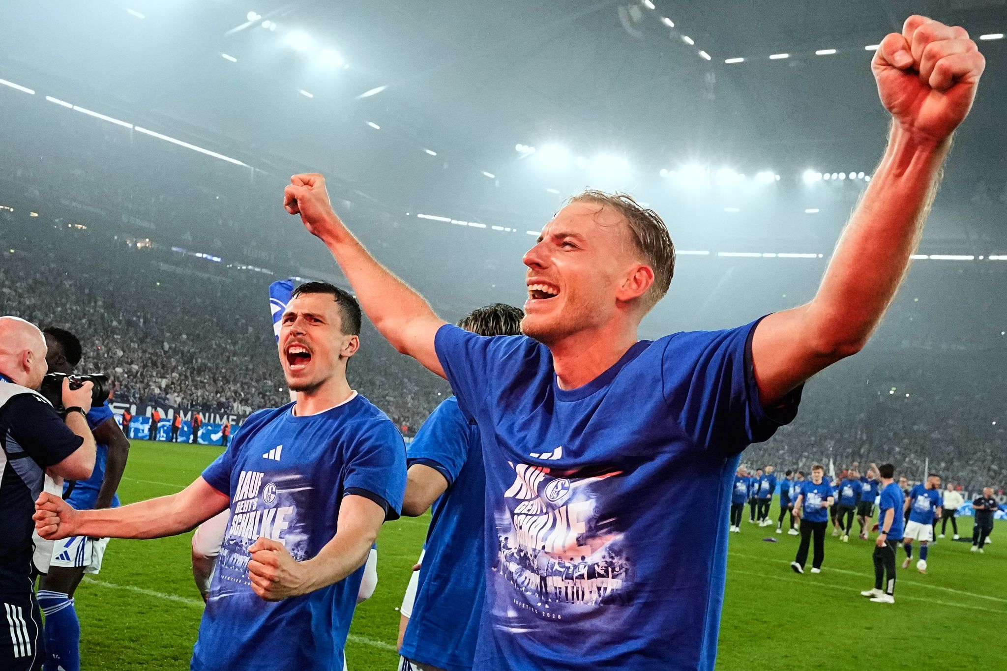 Schalke wins Germany’s second division a day after getting promoted back to the Bundesliga