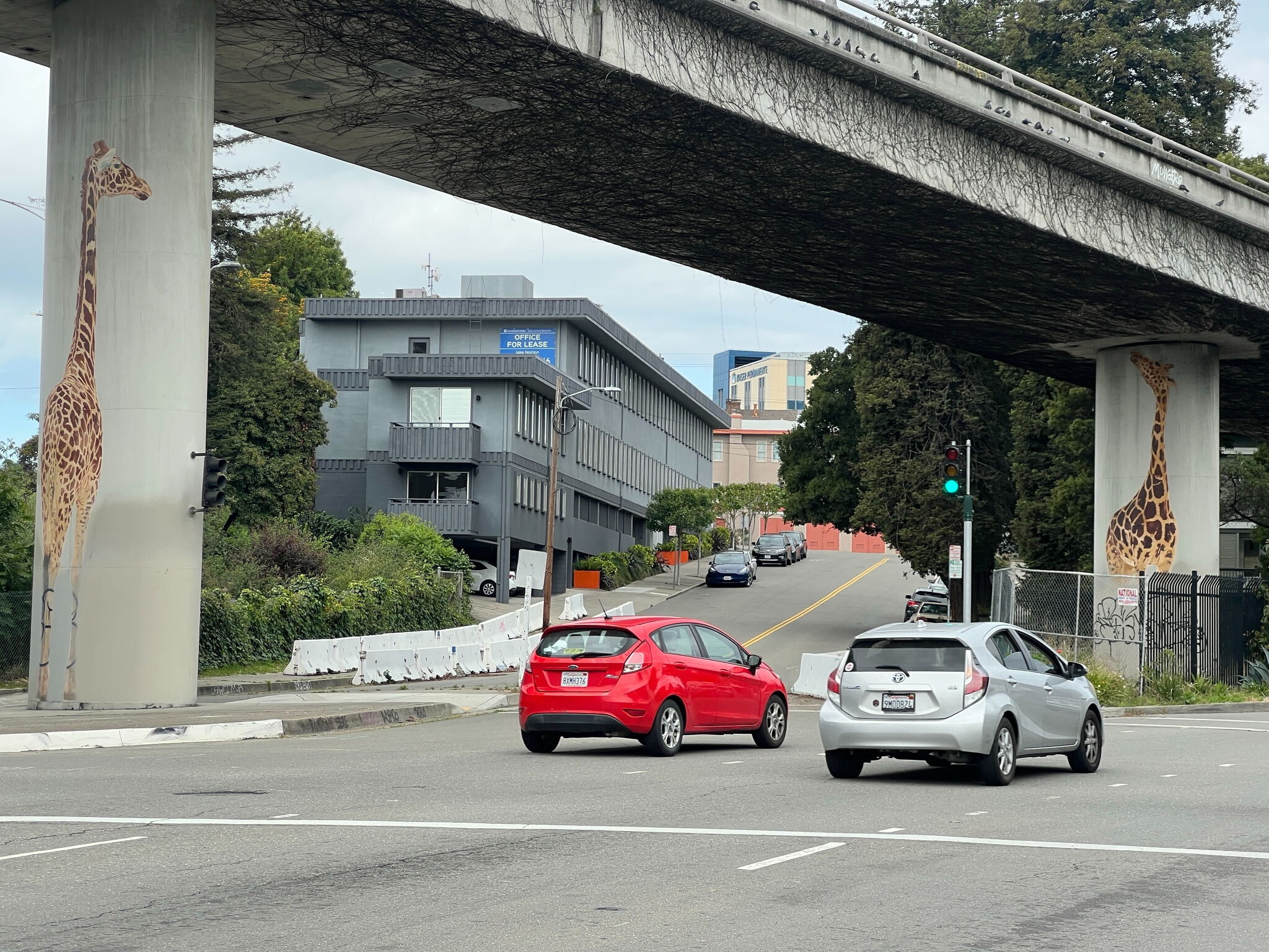 'Legendary' artist behind Bay Area freeway icons dies at 67