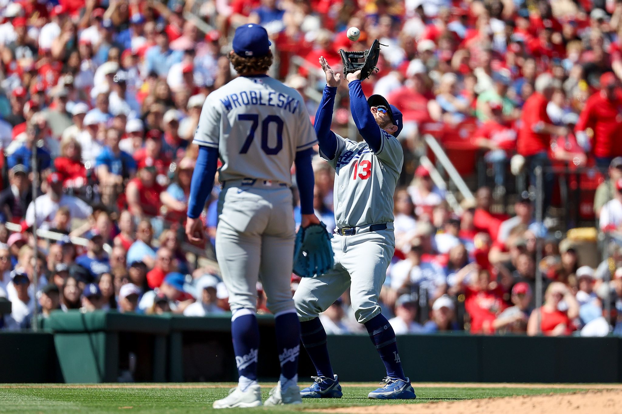 Justin Wrobleski tosses 6 scoreless innings to help Dodgers beat Cardinals 4-1