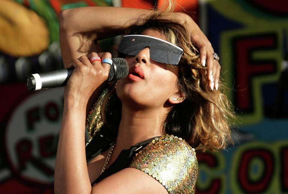 M.I.A. booted from Kid Cudi tour after political rants