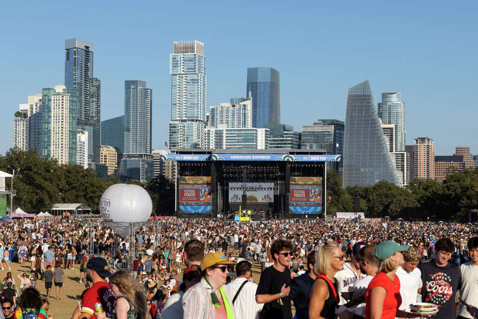 Charli XCX, Lorde to headline ACL Fest
