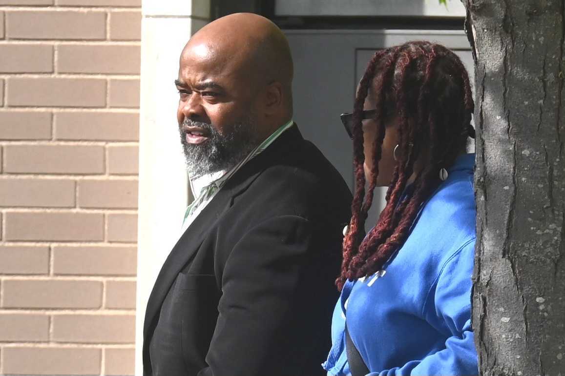 Ex-New Haven detective denies coercion, takes Fifth on ex-wife threat