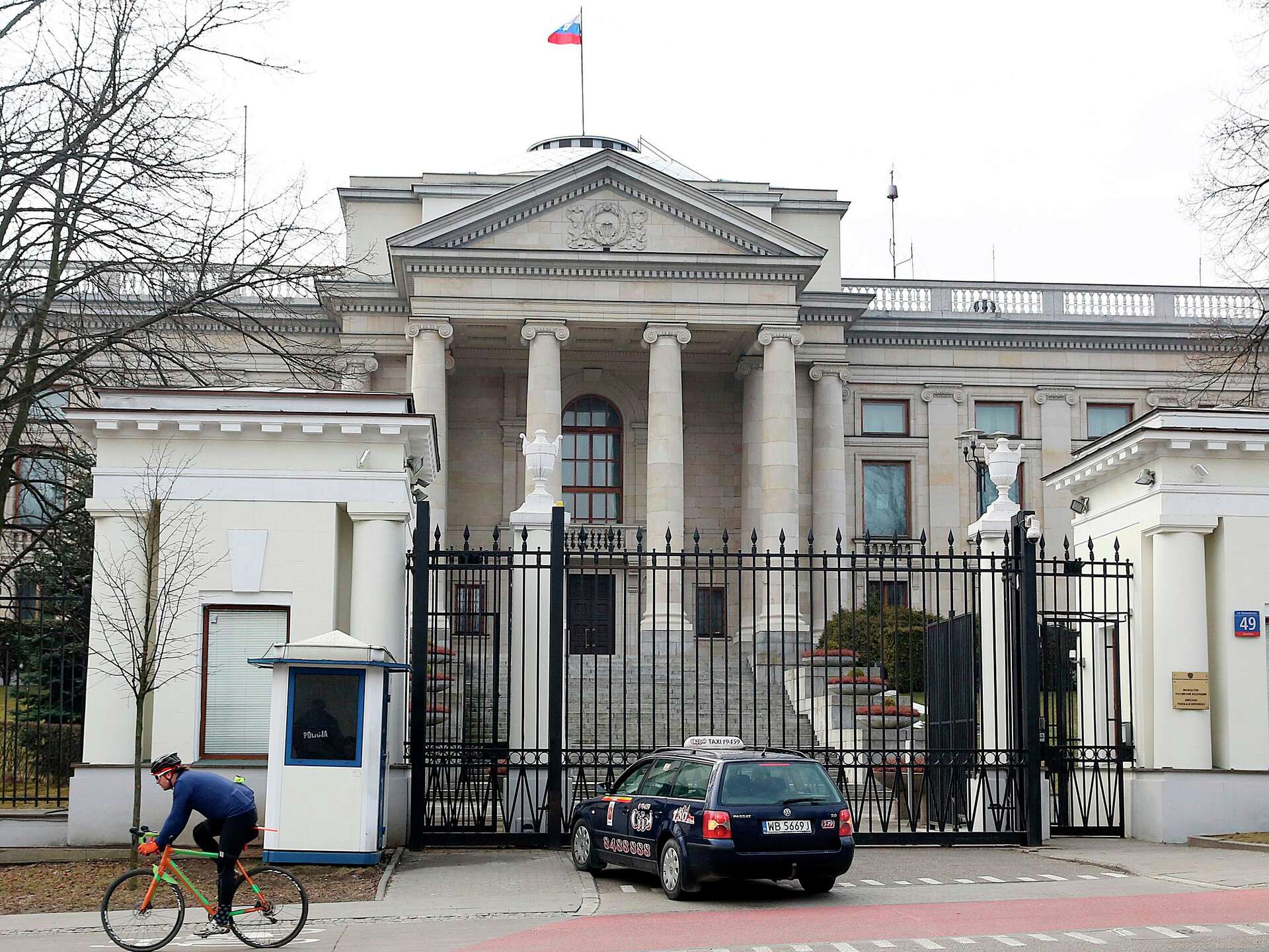 Poland warns Russia is moving from low-cost recruits to professional sabotage cells