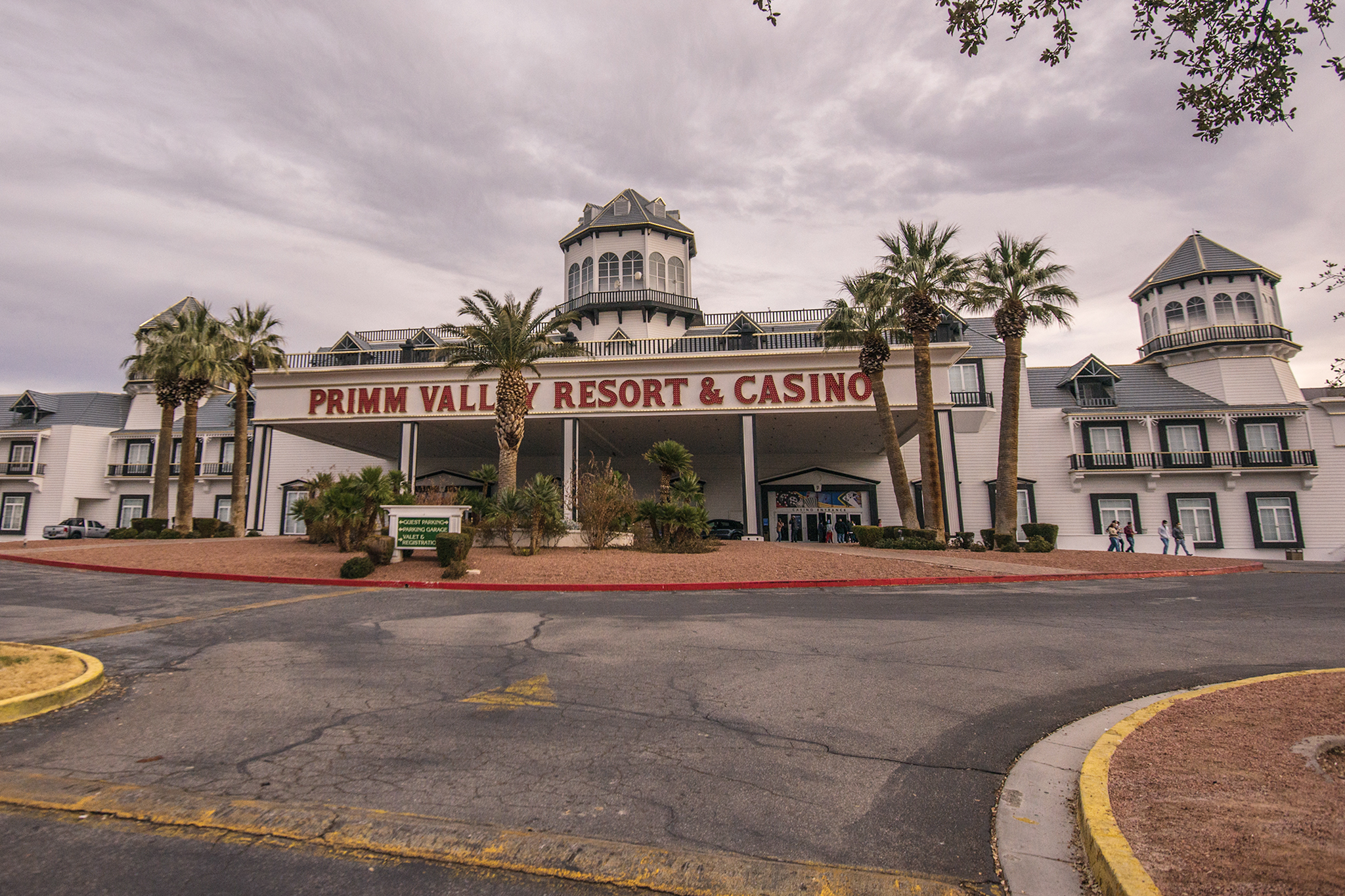 There's no one left to save Primm, Las Vegas' quirky desert cousin