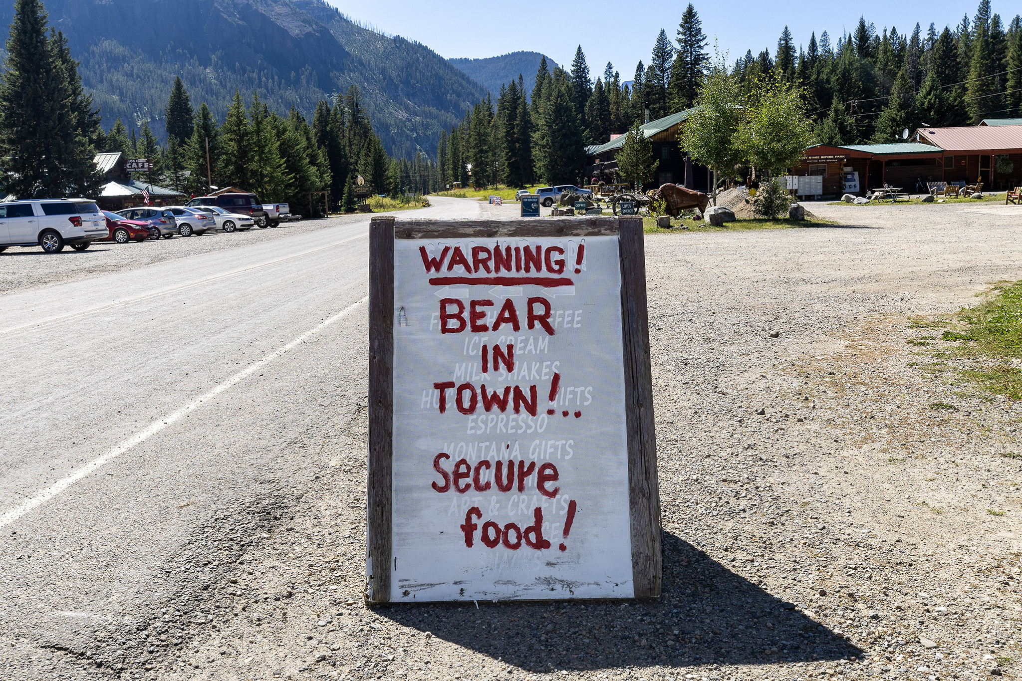Bear spray exploding in trash near Yellowstone...