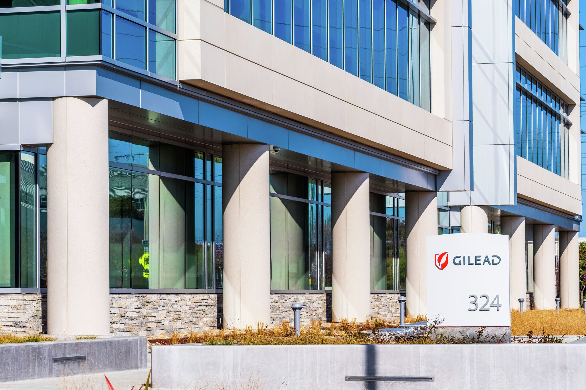 Gilead Sciences cuts 108 jobs amid ongoing trend in Bay Area biotech