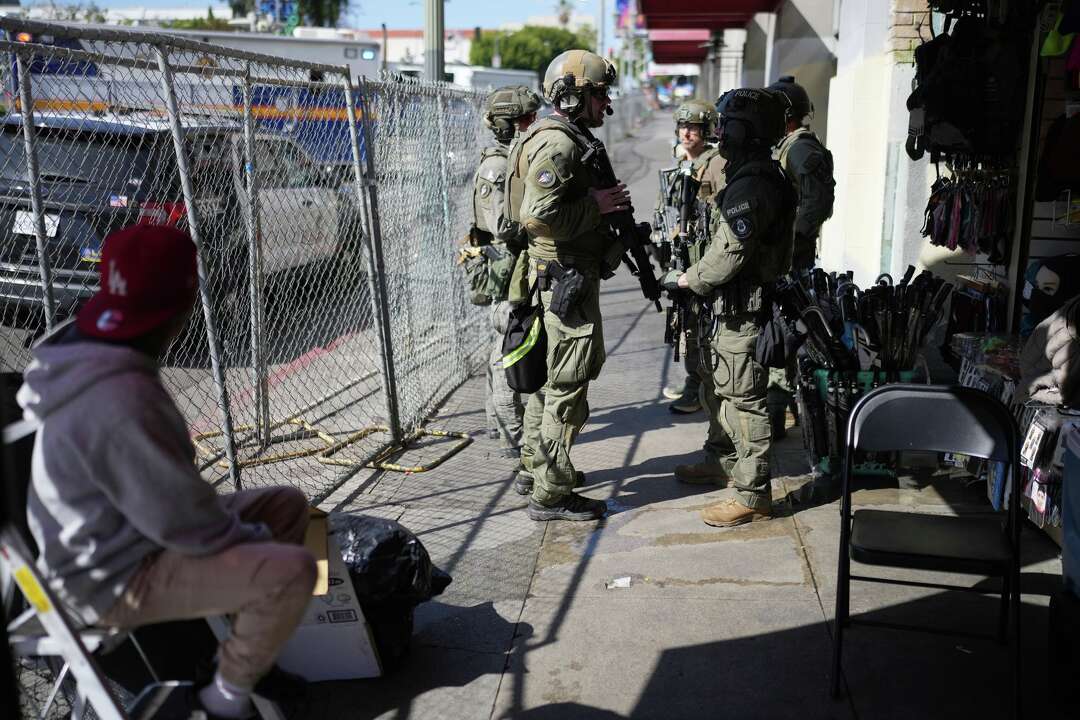 Federal authorities arrest 18 for alleged drug distribution around Los ...