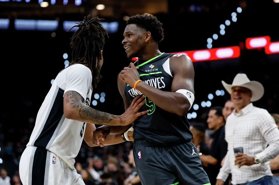 San Antonio Spurs guard Stephon Castle (5) guards Minnesota Timberwolves guard Anthony Edwards (5) during the first half of Game 2 of the Western Conference semifinals at Frost Bank Center in San Antonio, Wednesday, May 6, 2026.