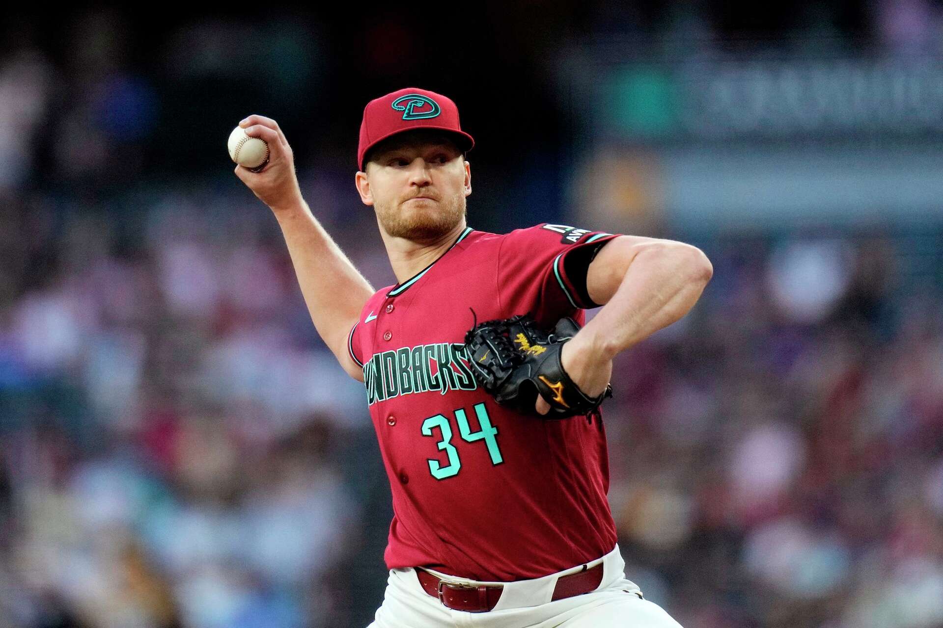 Paul Skenes throws 8 innings of 2-hit ball, leads Pirates to a 1-0
