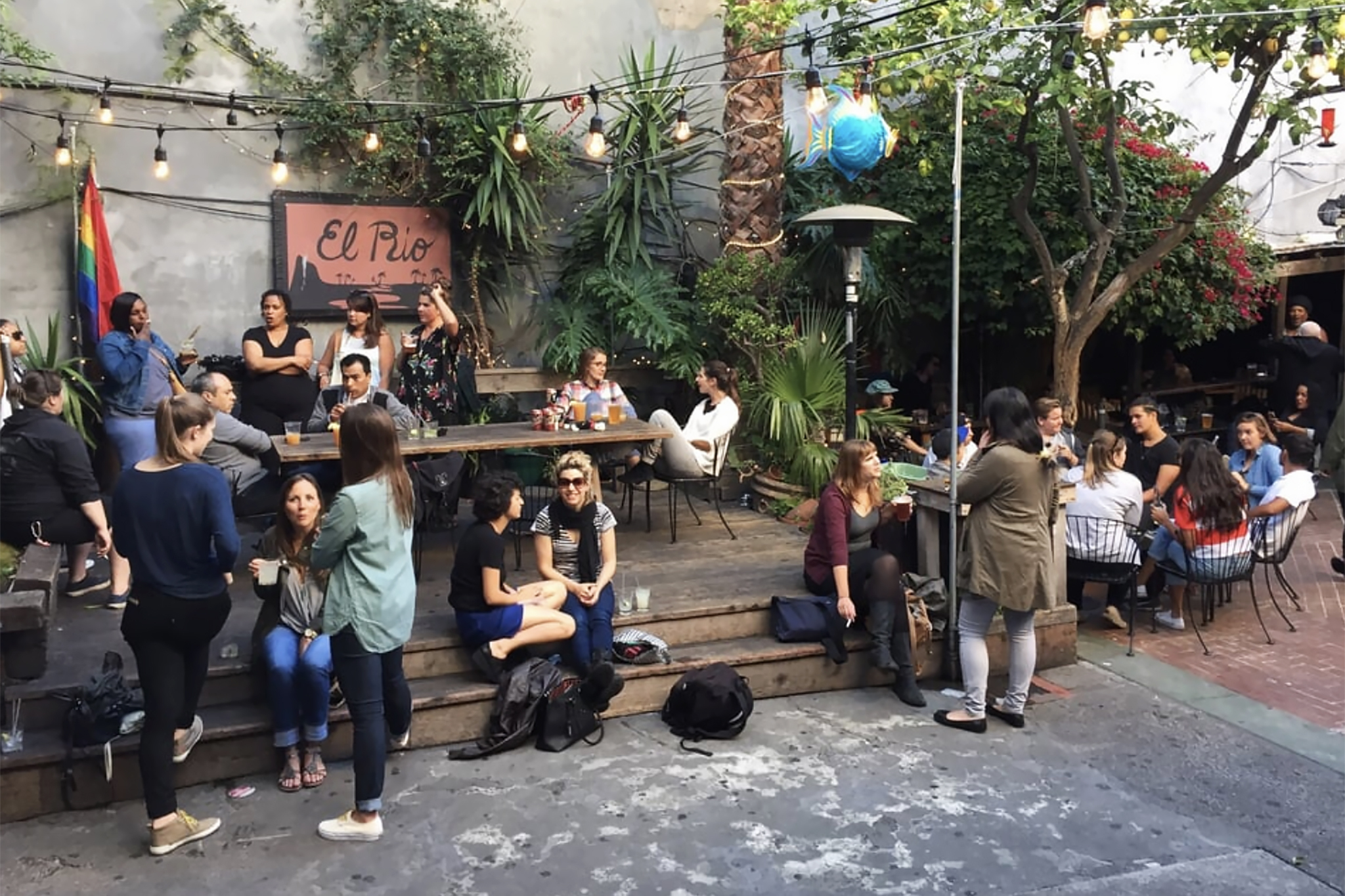 San Francisco bars protest proposed patio smoking ban