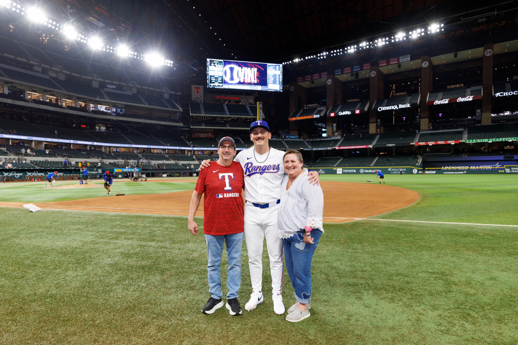 Rangers reliever Chris Martin throws another bullpen session