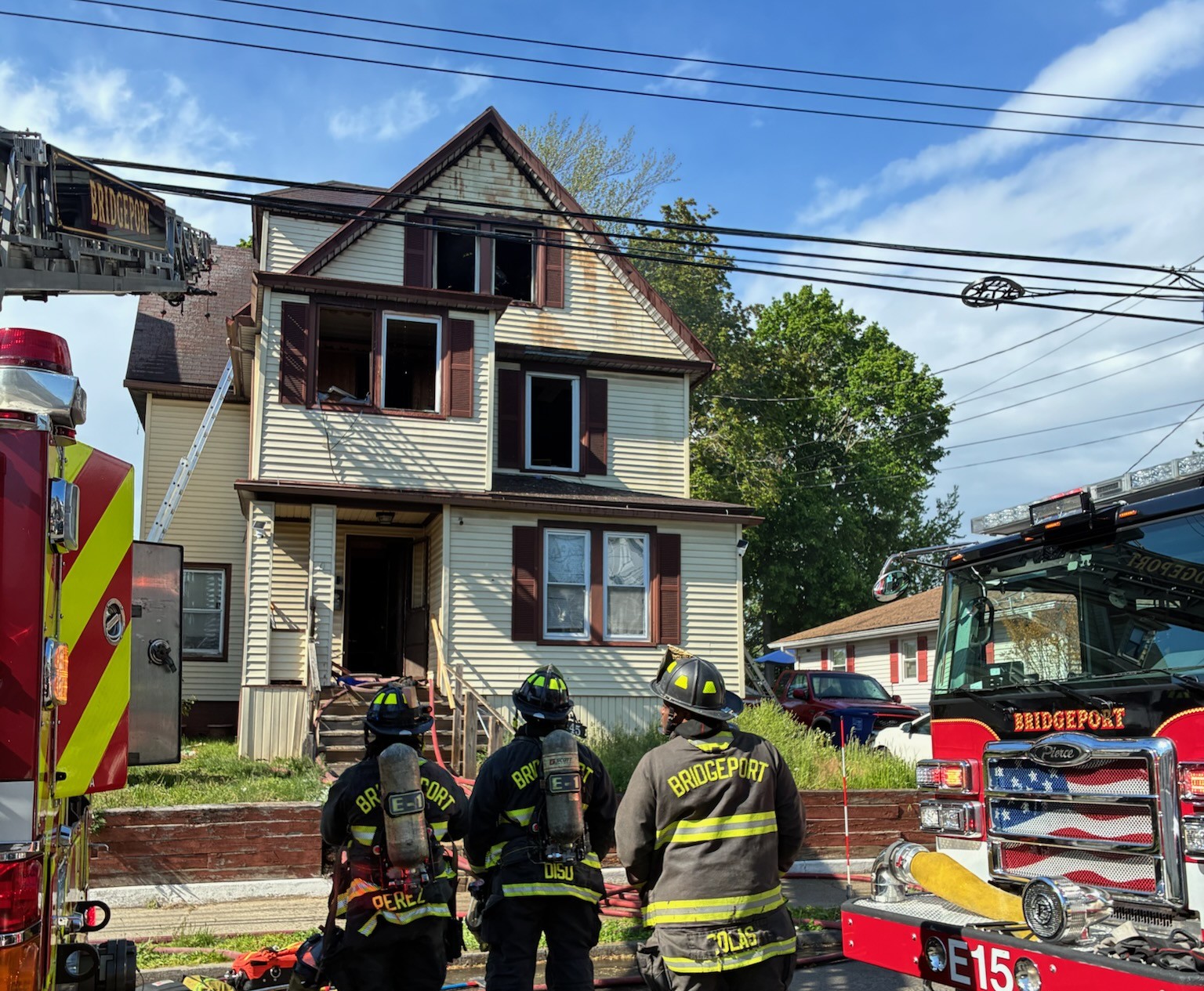 6 people displaced in Bridgeport fire on Rose Street, officials say