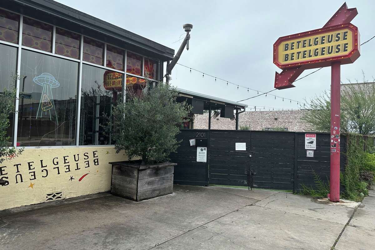 Betelgeuse Betelgeuse's original location at 2101 Washington Ave.