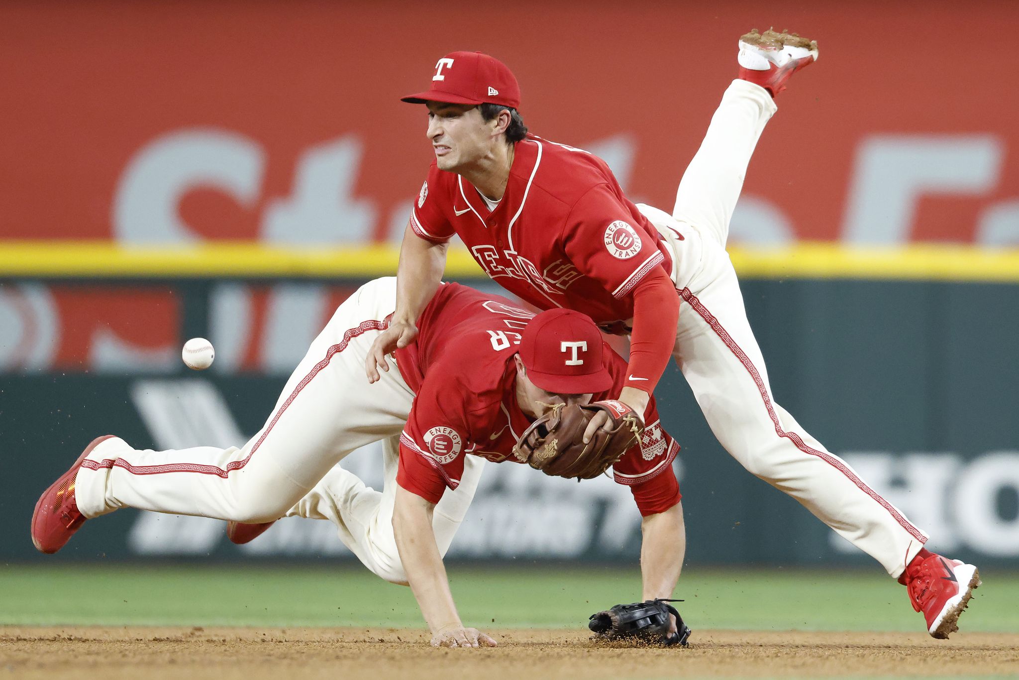 Texas Rangers' comically bad defense, hapless offense combine for loss