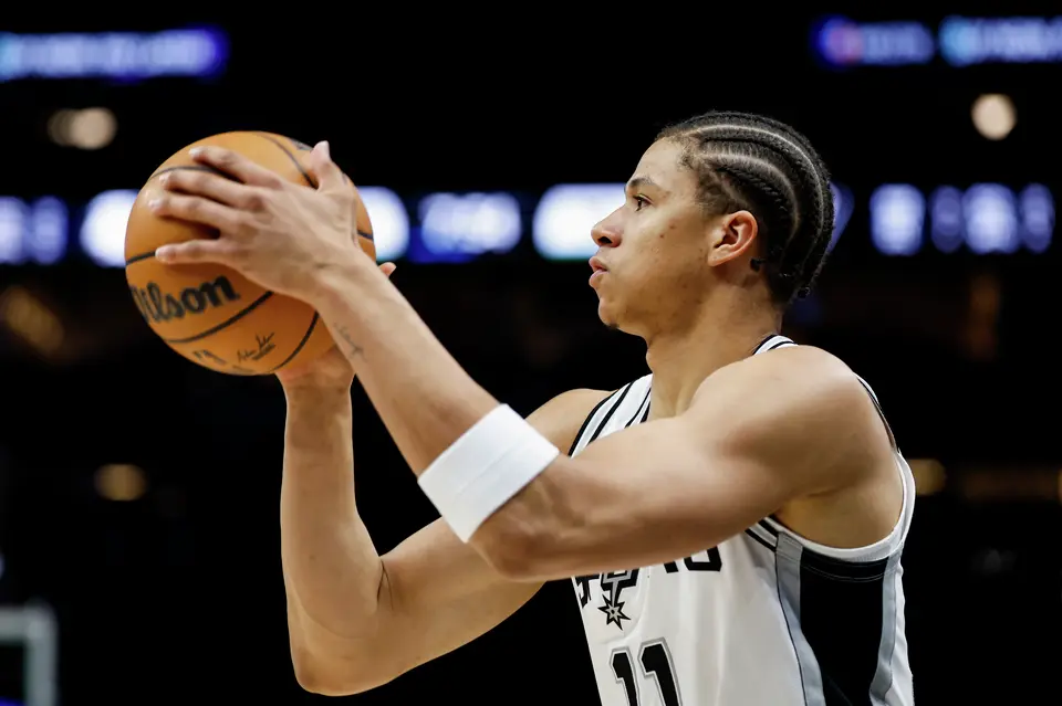 San Antonio Spurs forward Carter Bryant (11) gets ready to make a shot during the first half of Game 3 of the Western Conference semifinals at Target Center in Minneapolis, Friday, May 8, 2026.