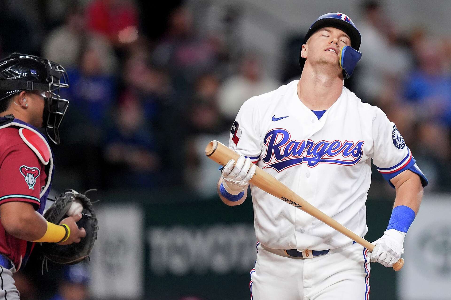 Rangers waste bullpen's short-notice masterpiece vs. Diamondbacks