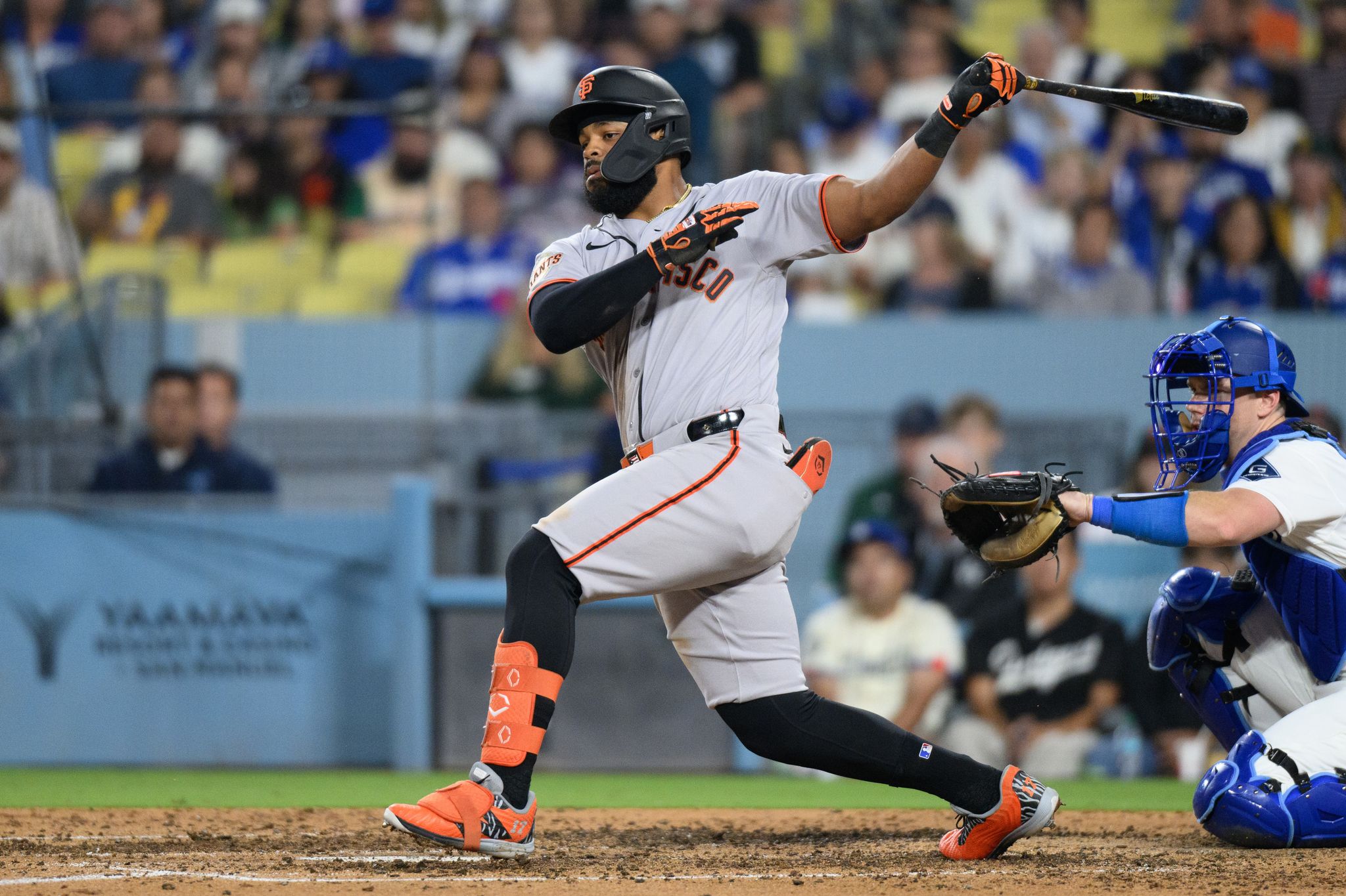 Los Gigantes vencieron a los Dodgers 9-3 cuando Devers y Adames provocaron una oleada en la séptima entrada.
