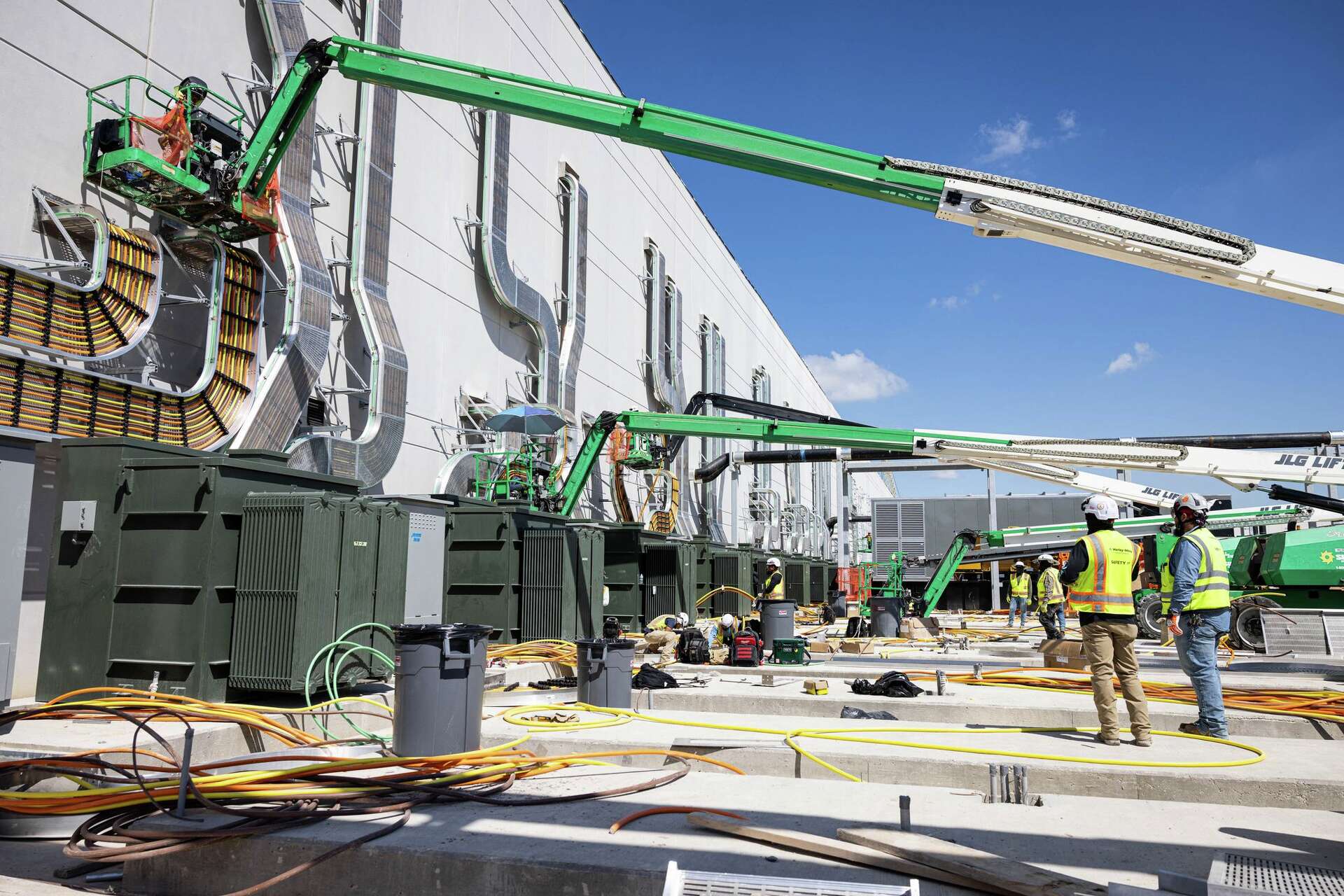 Inside look at construction in DataBank's Red Oak data center campus