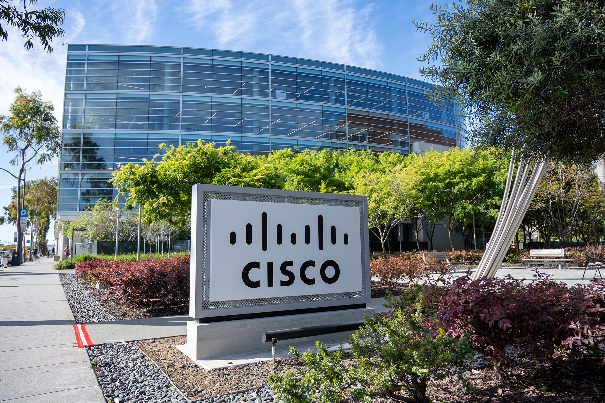 Bay Area tech giant Cisco to cut thousands of jobs after record revenue