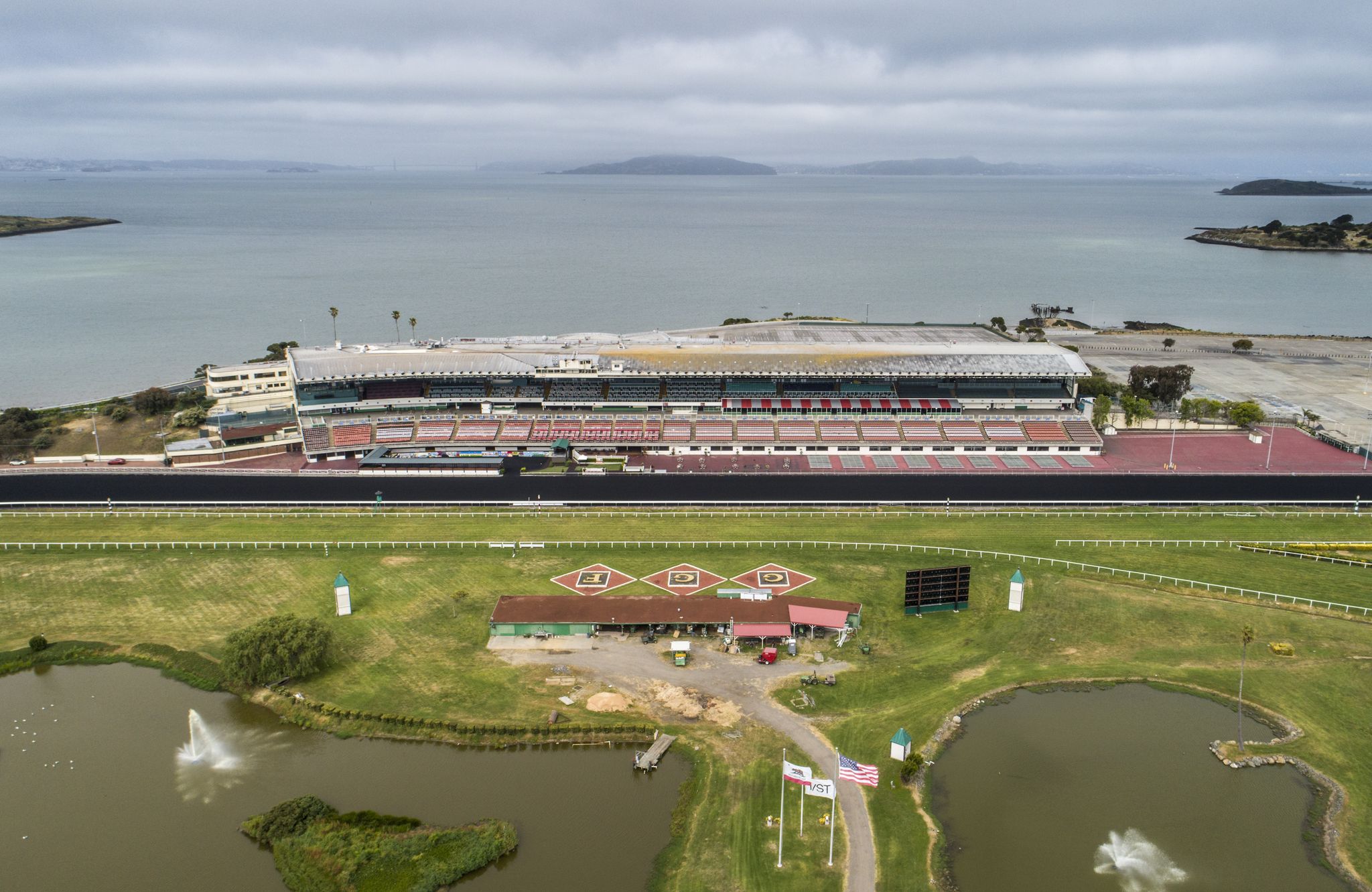 Newsom’s budget would help turn Golden Gate Fields into park