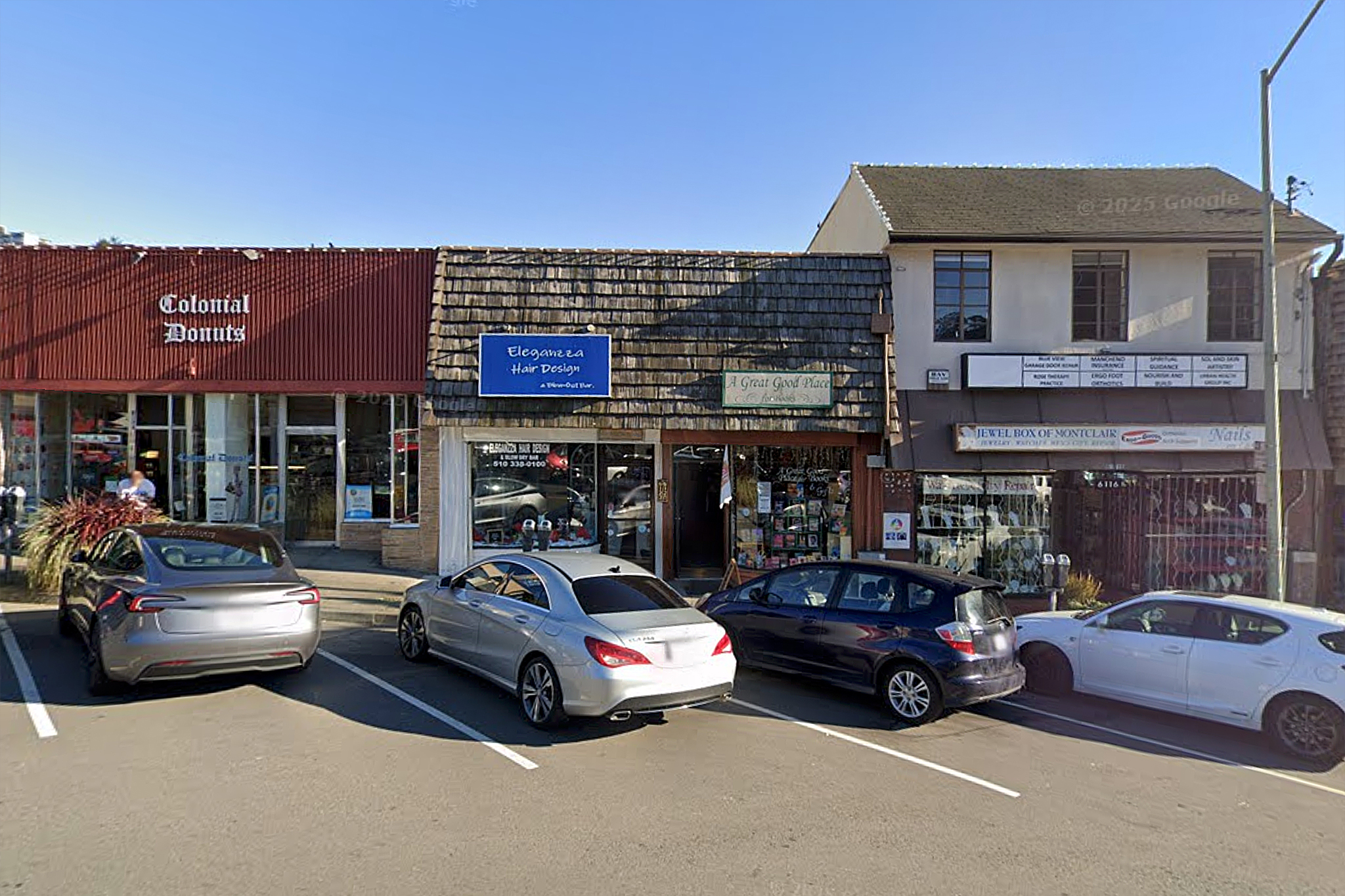 Oakland bookstore to close after more than 2 decades