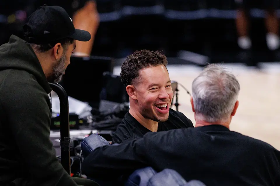 San Antonio Spurs head coach Mitch Johnson, center, attends shootaround with his team at Target Center in Minneapolis, Friday, May 15, 2026, as the Spurs prepare for game six of the Western Conference semifinals against the Minnesota Timberwolves.