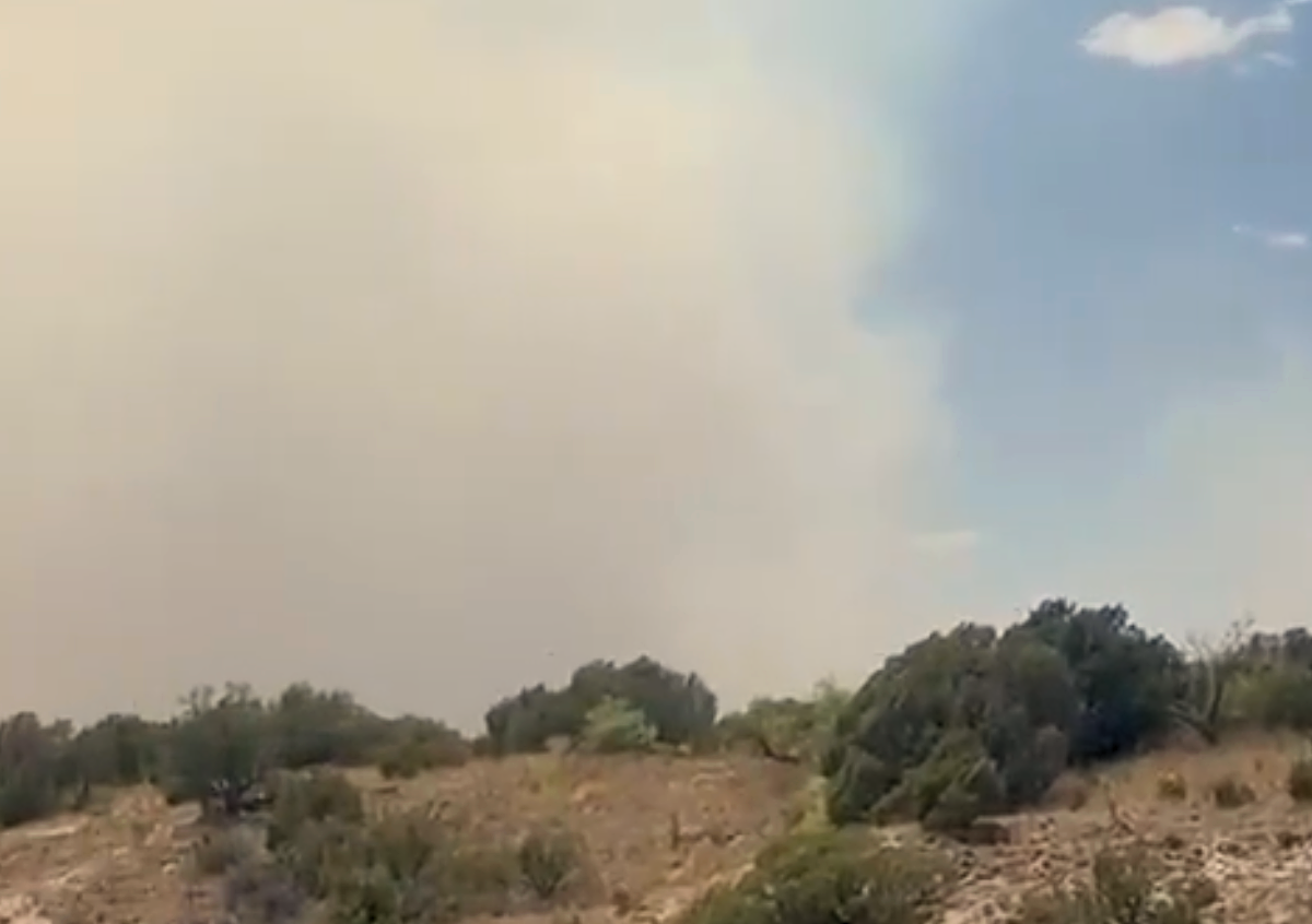 Fast-moving Texas Panhandle wildfire destroys homes, closes park