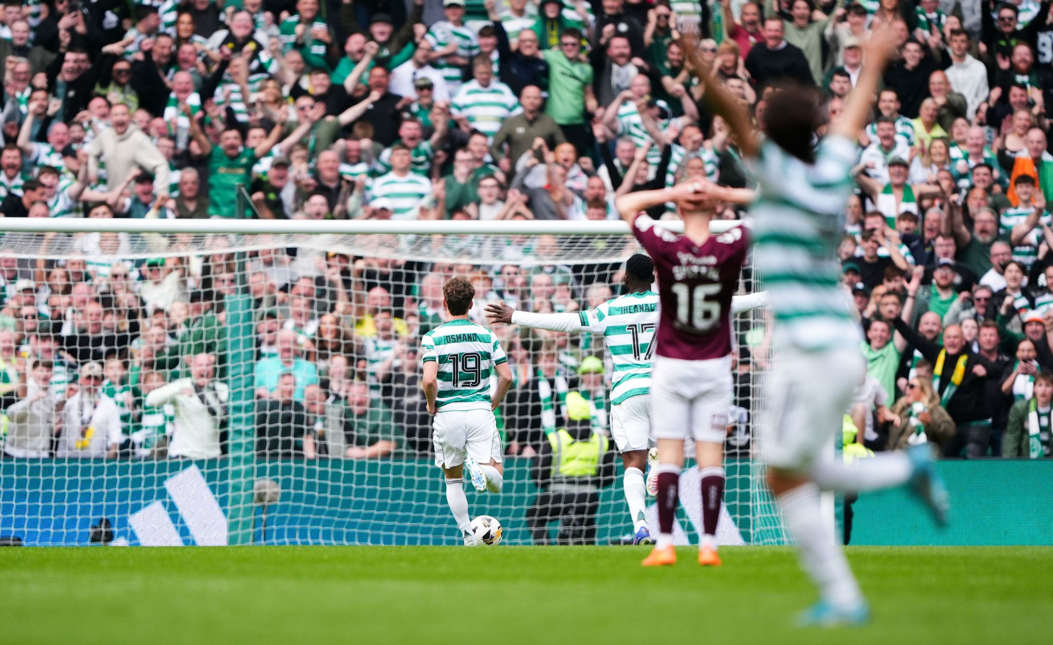Celtic se corona campeón de la Premiership escocesa para desconsuelo de ...
