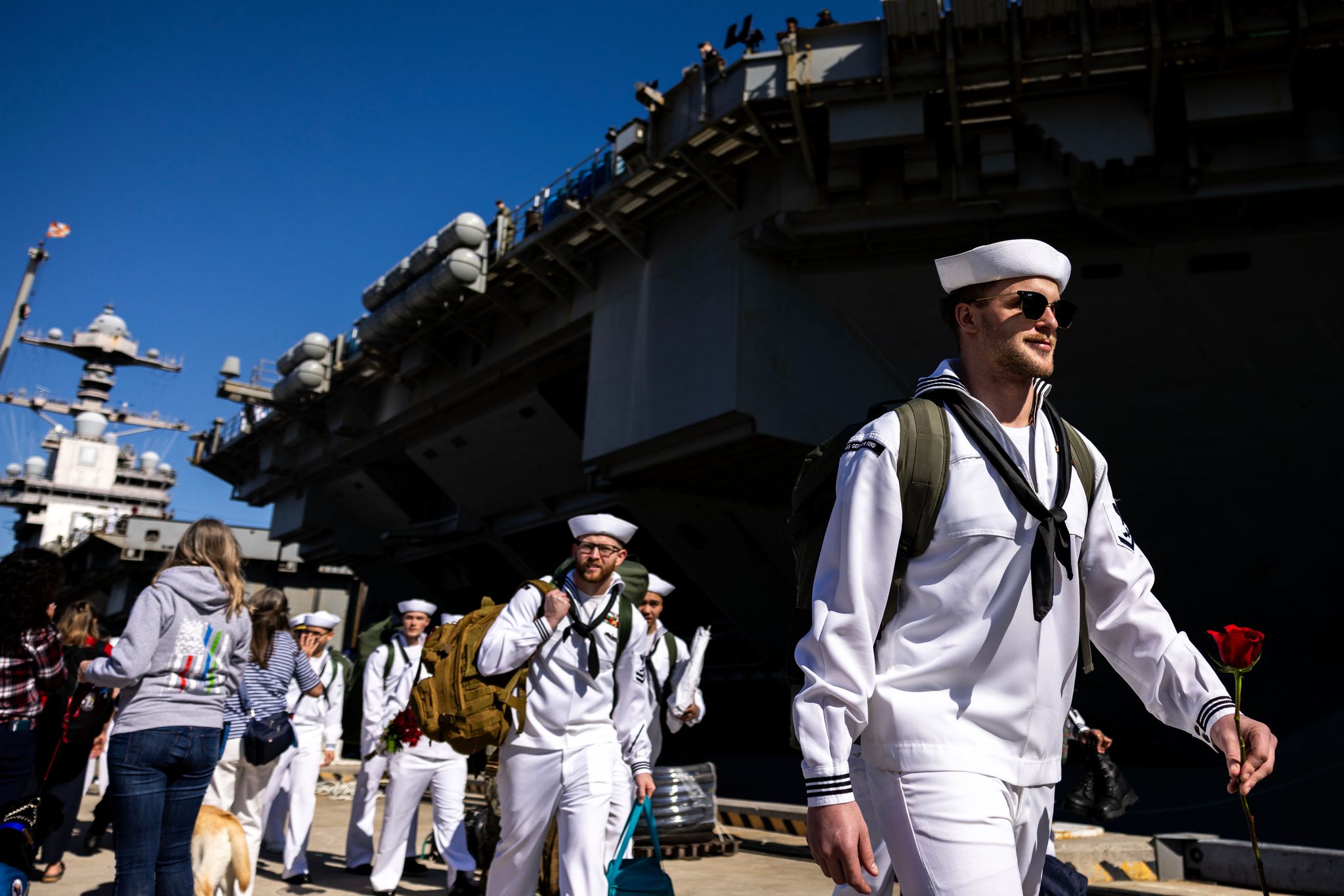 El USS Ford regresa a casa después de una misión de 11 meses apoyando la guerra en Irán y la captura de Maduro.