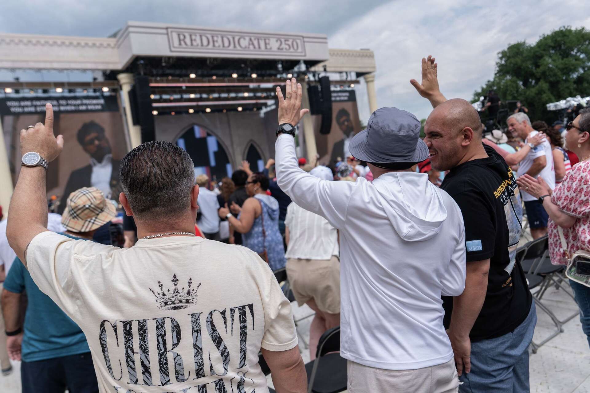 Thousands flocked to the National Mall in Washington for an America ...