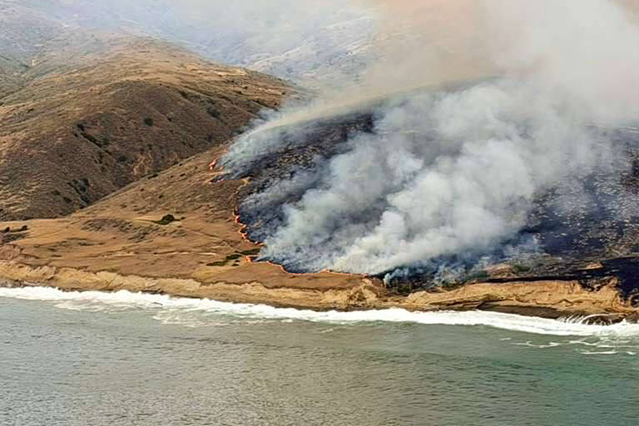 Man crashed into Channel Islands set off major wildfire officials say  SFGATE