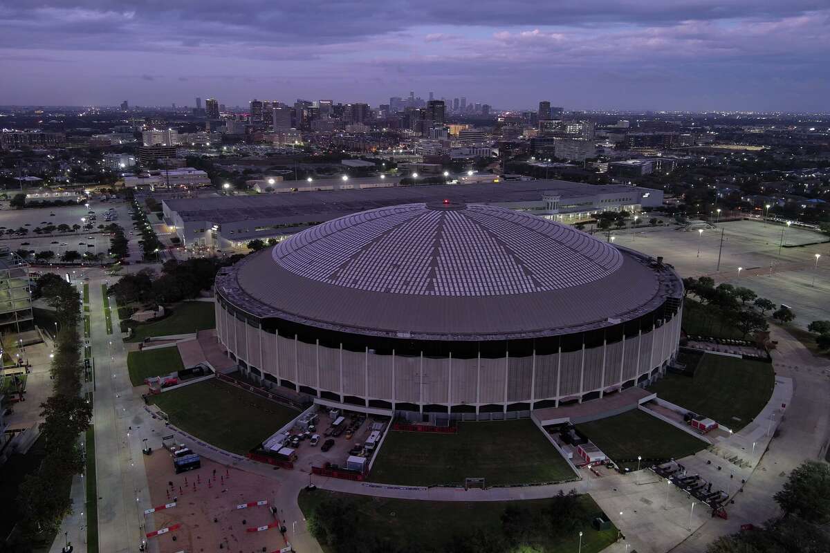 The former Mayor of Houston thinks that having a casino take over the Astrodome isn't a bad idea.