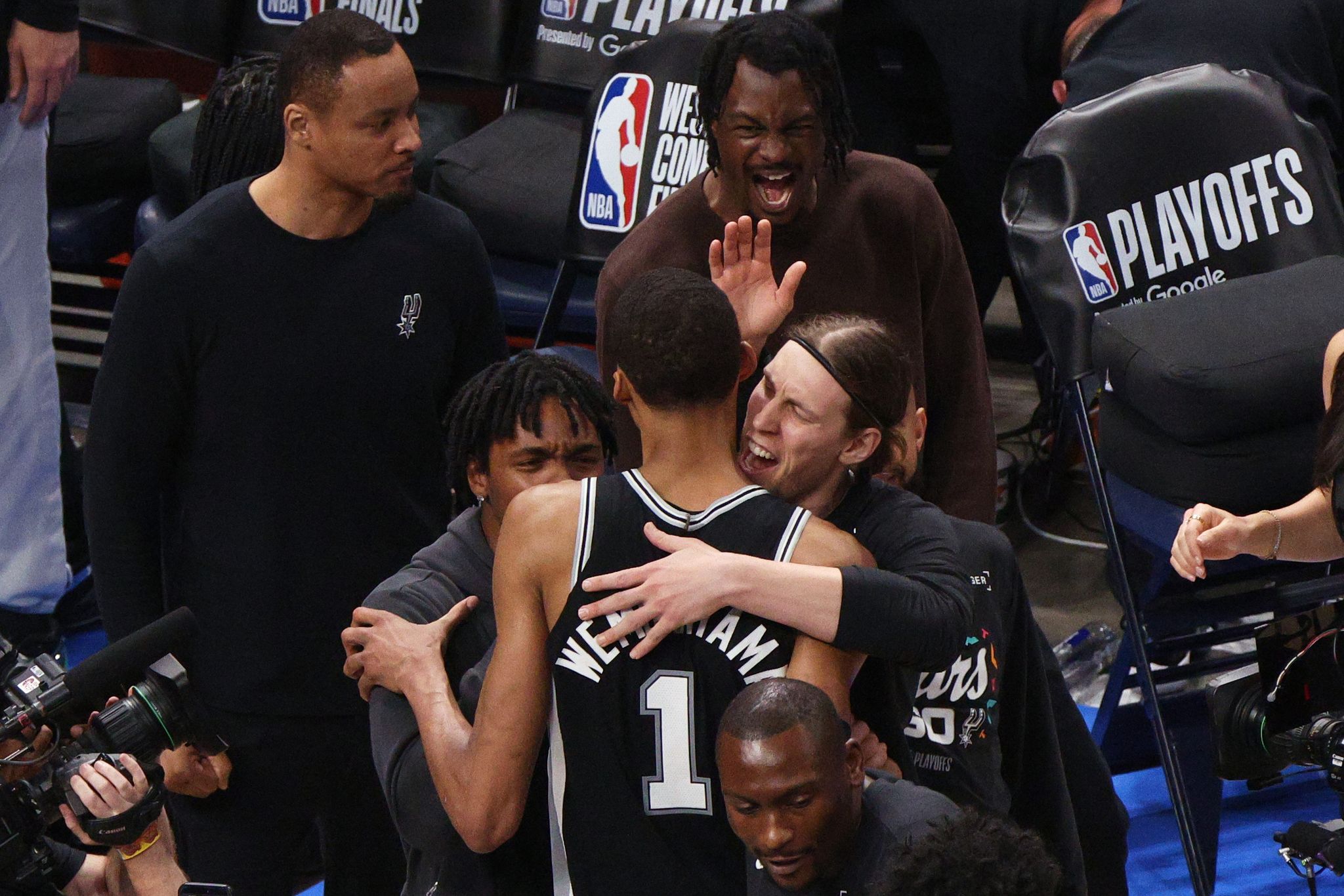 chron.com - TIM REYNOLDS - On Basketball: Game 1s in the NBA's conference finals were beyond belief