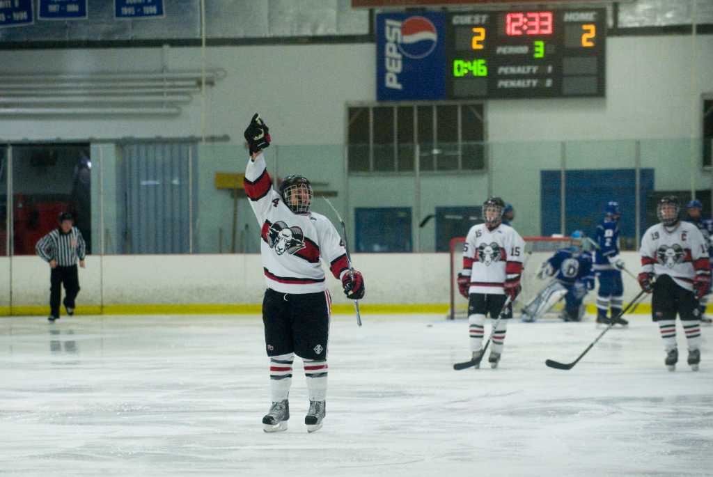 Rivalry reigns as New Canaan tops Darien in boys ice hockey