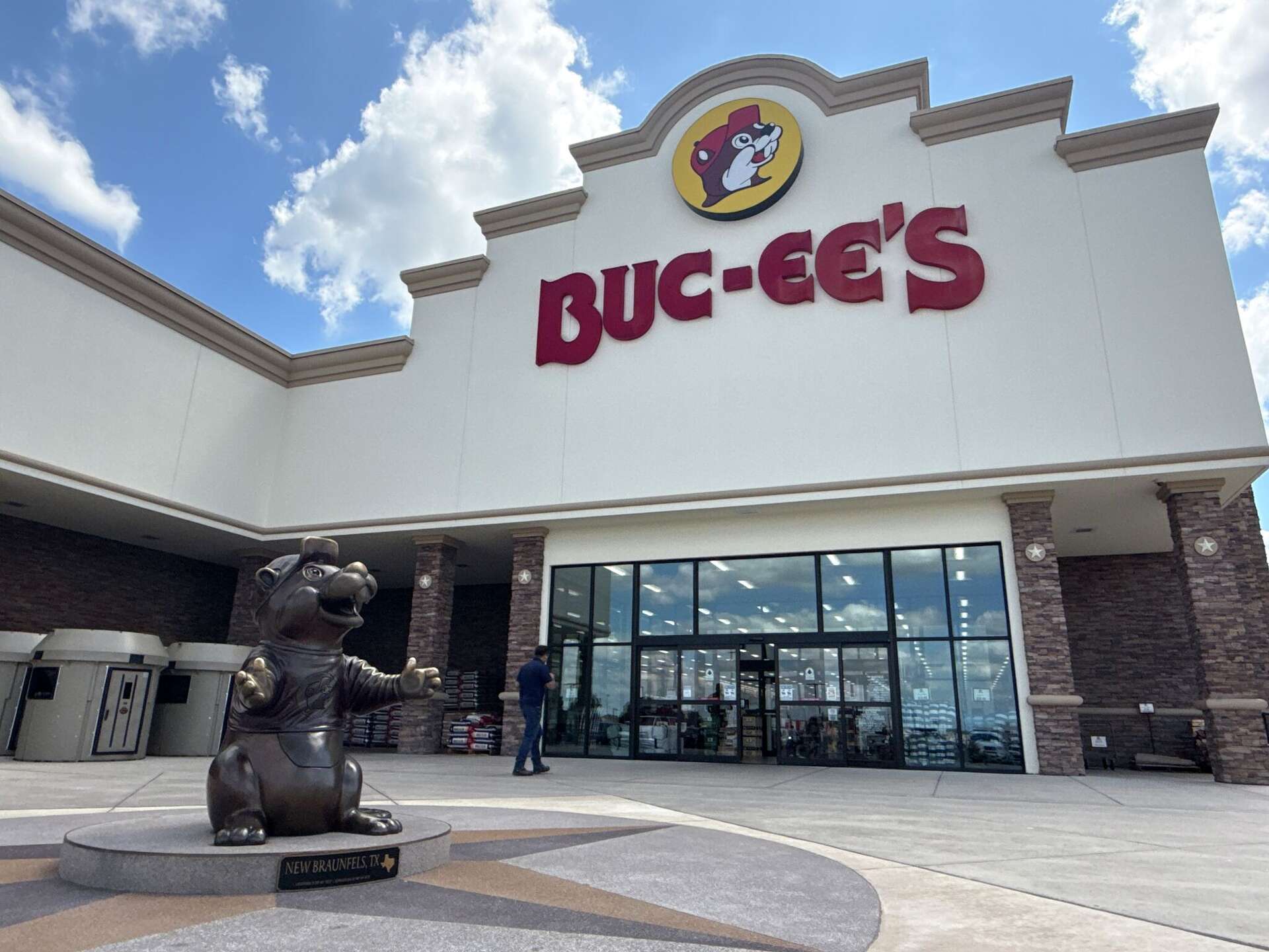 Buc-ee's Loses No. 1 Spot To Out-Of-State Rival