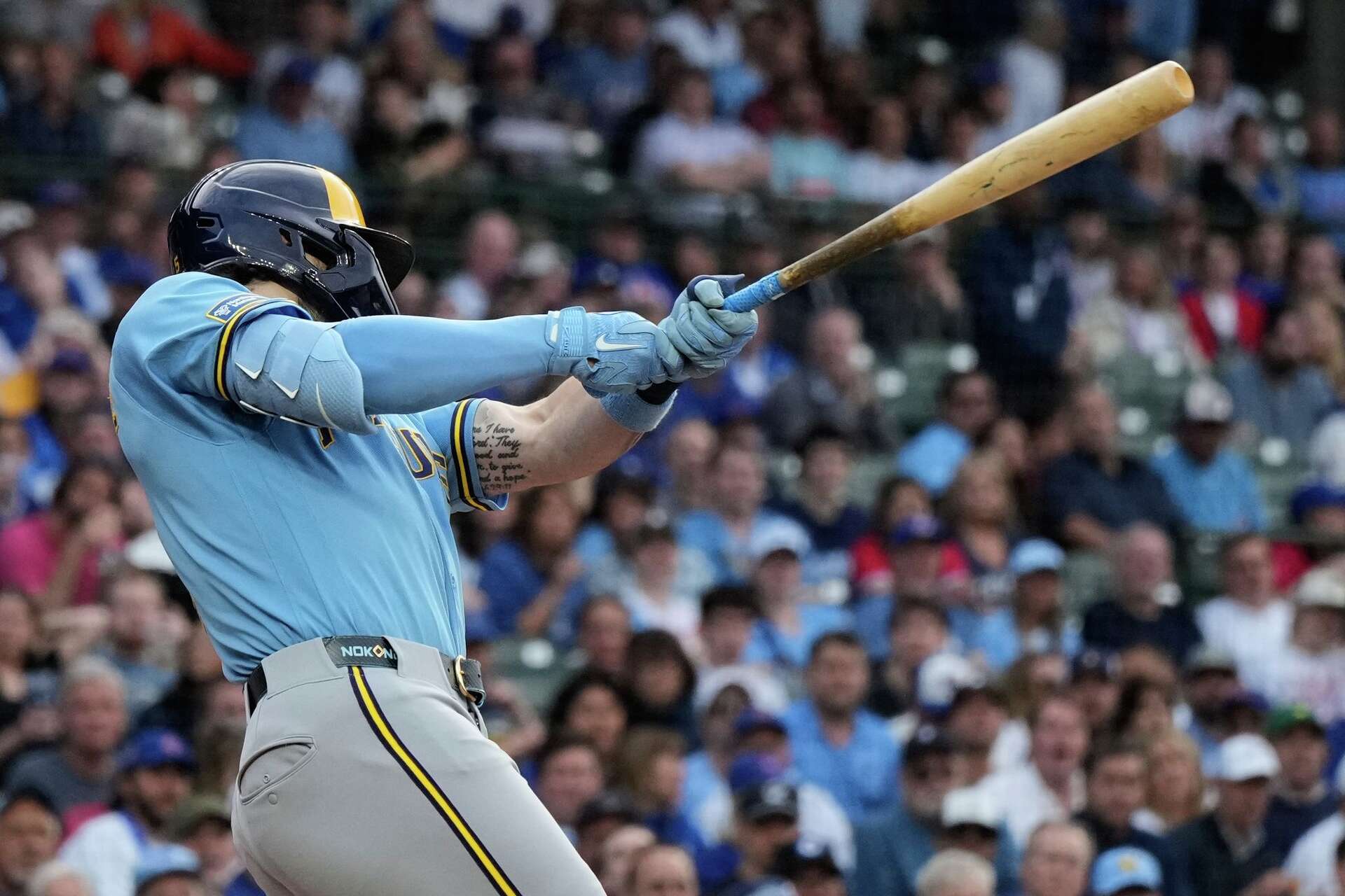 Lush Misiorowski Dominant Again, Turang Homers As Brewers Top Cubs To Move Into First Place In Nl Central Photo in 4K Lush Misiorowski Dominant Again, Turang Homers As Brewers Top Cubs To Move Into First Place In Nl Central Photo in 4K