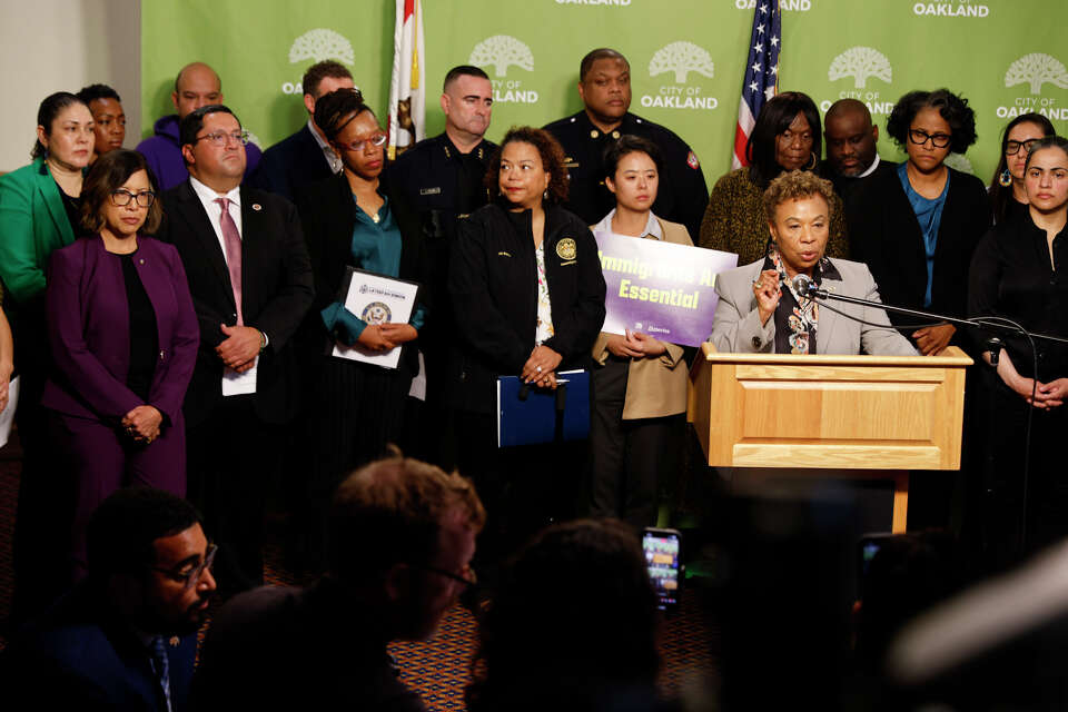 Oakland Mayor Barbara Lee says she’s running for reelection