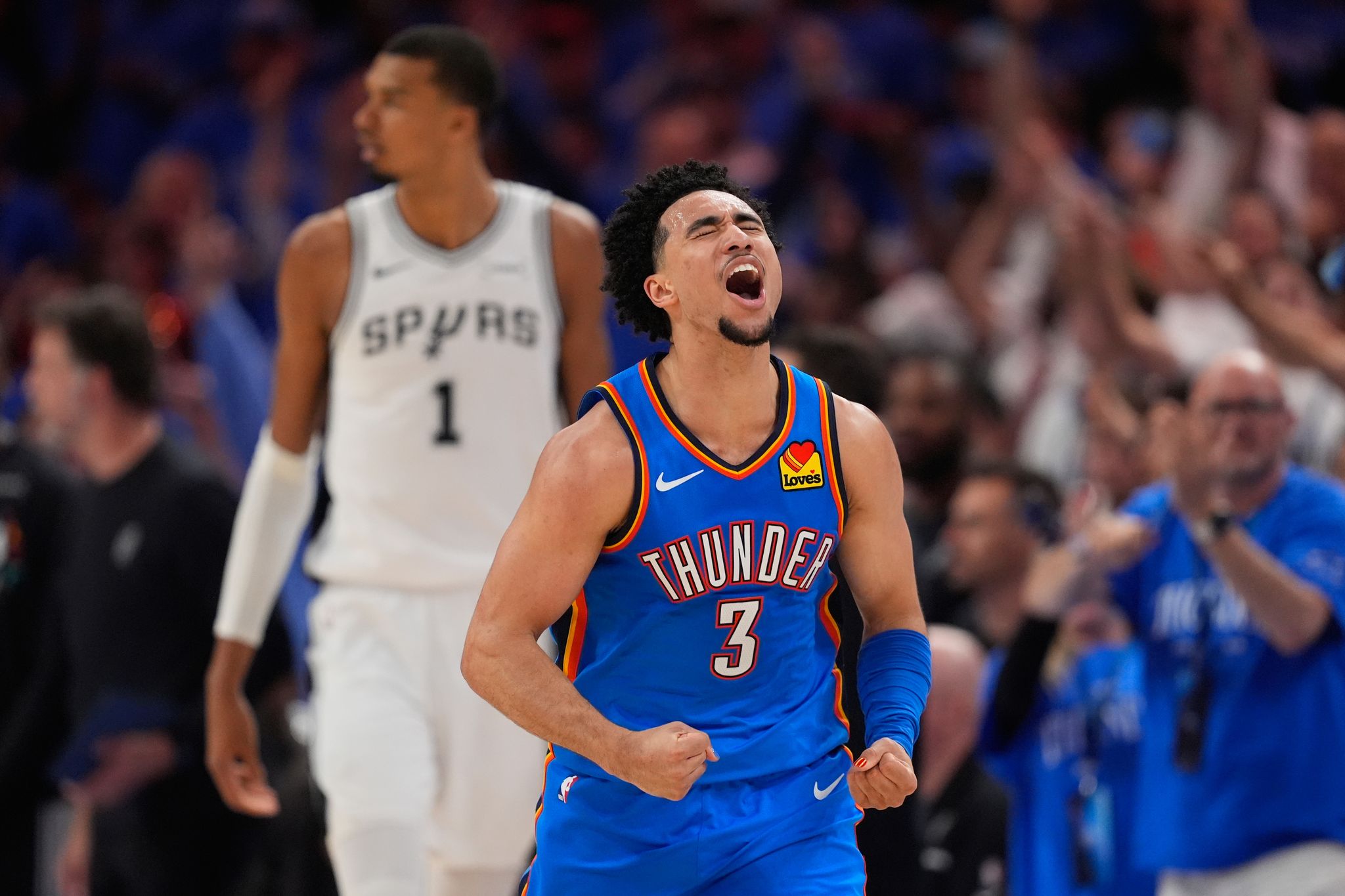 Gate Guard Game Shai Gilgeous-Alexander scores 30, Thunder top Spurs 122-113 in Game 2 ...