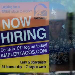 US jobless aid filings rise to 229,000 last week, remain historically low despite Iran war headwinds