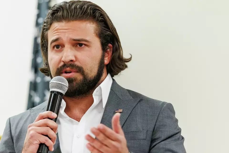 https://s.hdnux.com/photos/01/66/26/07/31023598/3/rawImage.jpg