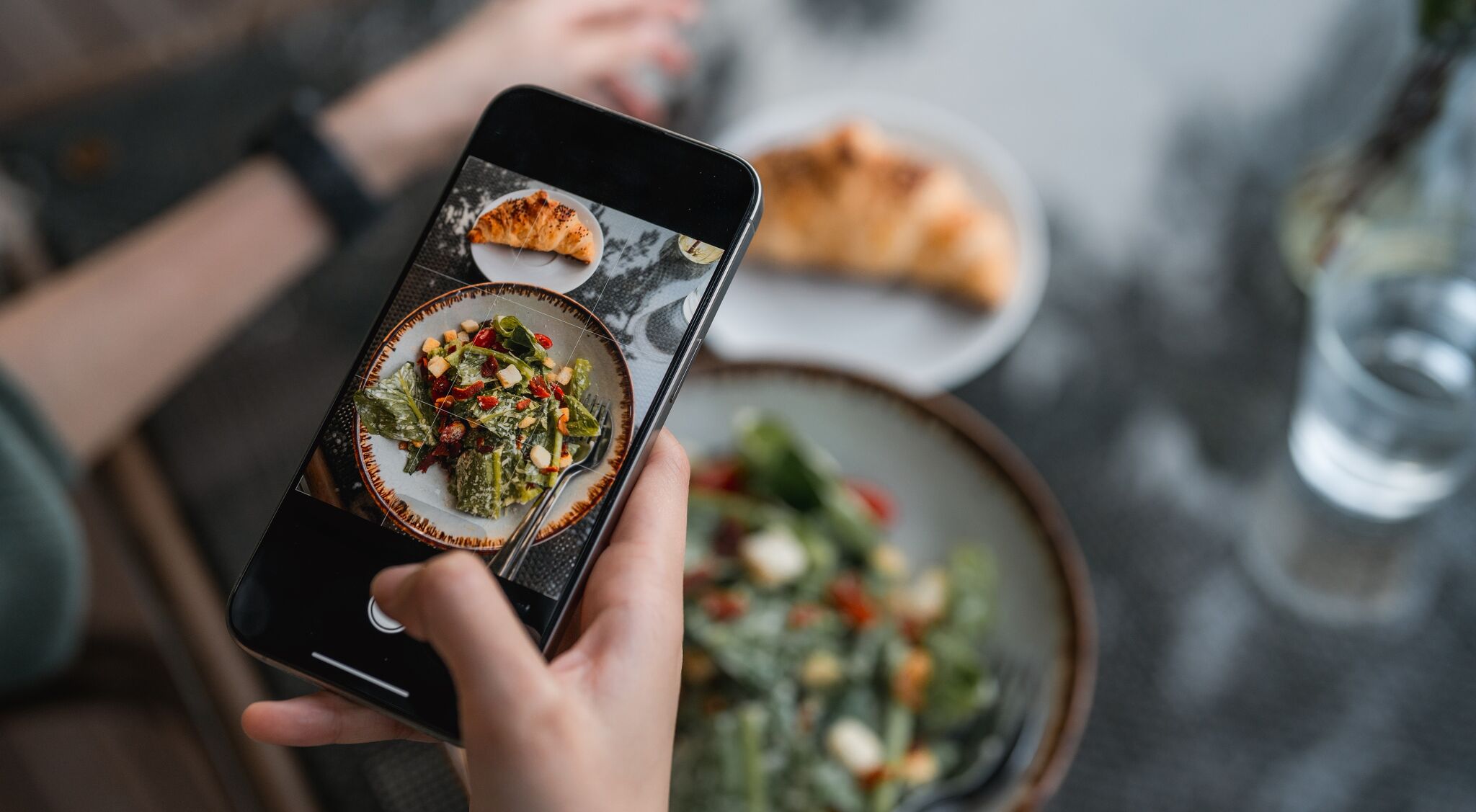 chron.com - John-Henry Perera - Is Houston's newest food influencer a fake?