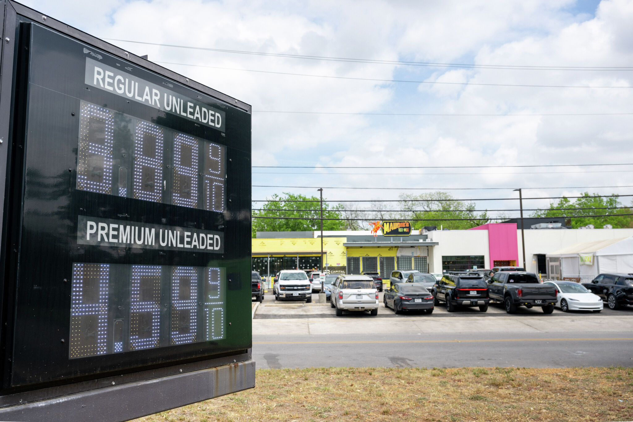 Austin's gas prices among worst in Texas ahead of Memorial Day
