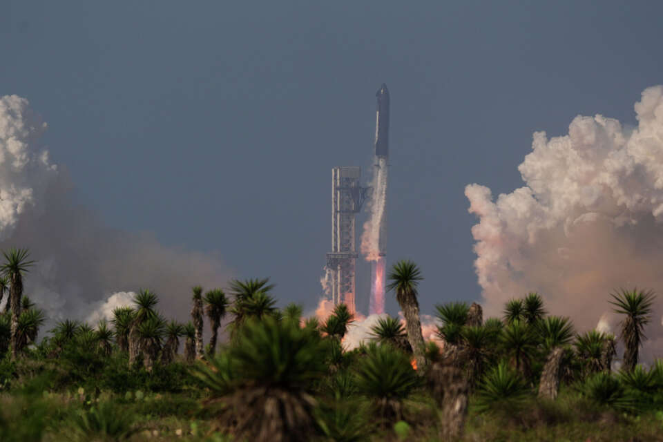 Biggest-ever SpaceX Starship splashes down in Indian Ocean