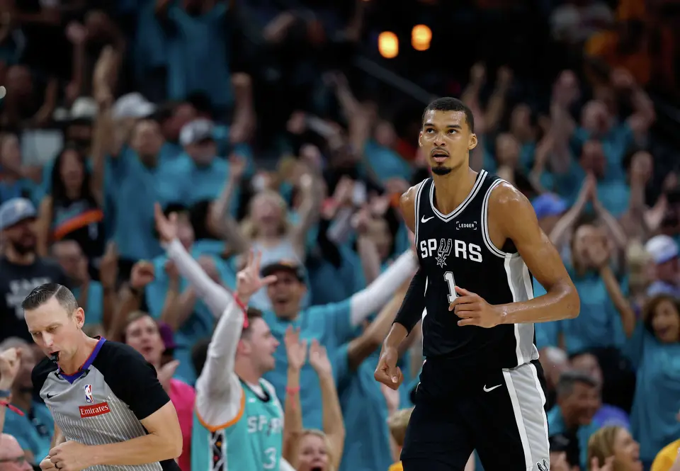The Spurs are facing off against the Oklahoma City Thunder in Game 3 of the Western Conference finals.